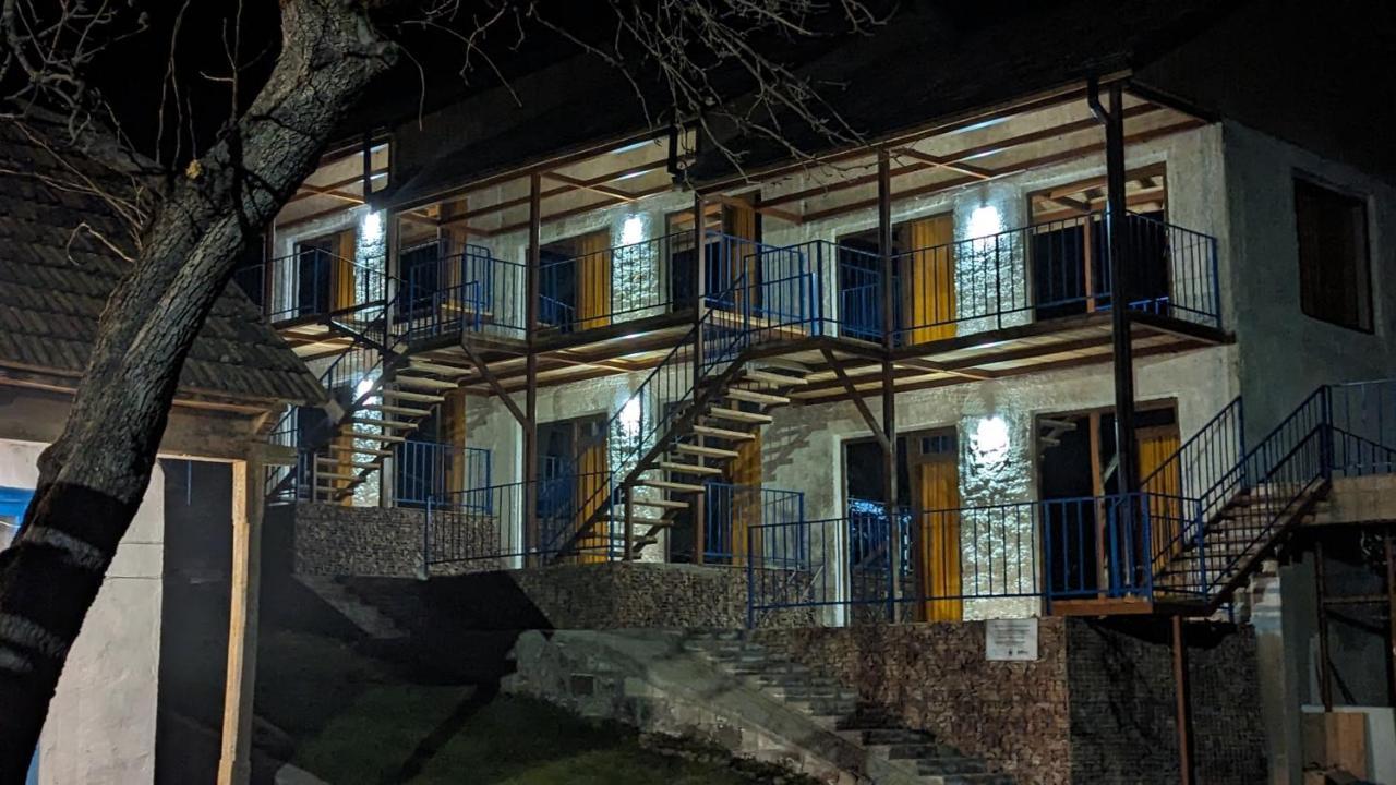 Hotel Arevi Gosh Экстерьер фото